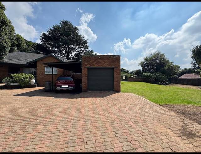 5 BEDROOM HOUSE FOR SALE IN BIRCHLEIGH